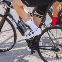 GripGrab - Lightweight SL Performance Zomer Fietssokken Wielersport Sokken - Wit - Unisex - Maat M -Fietsaccessoires Winkel 1200x1200 172