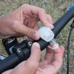 Merkloos Dutch Gadgets - Fietslampjes LED - Set Wit En Rood - Inclusief Batterijen -Fietsaccessoires Winkel 1200x1200 280