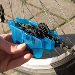 MMOBIEL Fietsketting Reiniger Schoonmaak Schrobber Met Roterende Borstels - Ketting En Versnelling Cleaner Fiets Onderhoud Gereedschap Set Accessoires Voor Race Fietsen En Mountainbikes -Fietsaccessoires Winkel 1200x1200 683