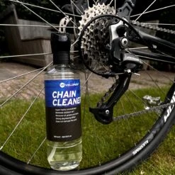 Velorest Chain Care Bundle - Ketting Reiniging & Onderhoud - Fietsonderhoudsmiddelen - Fietsketting Reiniger Set - Kettingolie Fiets - Fietsketting Smeermiddel - Chain Cleaner - Langdurige Bescherming 10 Velorest Chain Care Bundle - Ketting Reiniging & Onderhoud - Fietsonderhoudsmiddelen - Fietsketting Reiniger Set - Kettingolie Fiets - Fietsketting Smeermiddel - Chain Cleaner - Langdurige Bescherming -Fietsaccessoires Winkel 1200x1200 693