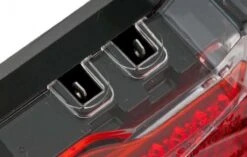 AXA Riff Steady – Fiets Achterlicht - LED Fietsverlichting - 50 Mm - Rood -Fietsaccessoires Winkel 1200x765