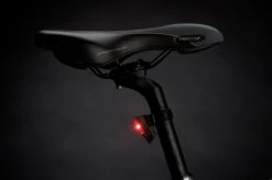 AXA Greenline 25 Lux - LED Fietslampjes Voor En Achter - Fietsverlichting USB Oplaadbaar -Fietsaccessoires Winkel 1200x799 17