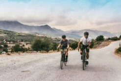 Rogelli Totem - Fietsshirt Korte Mouwen - Heren - Maat L - Sand 17 Rogelli Totem - Fietsshirt Korte Mouwen - Heren - Maat L - Sand -Fietsaccessoires Winkel 1200x800 115