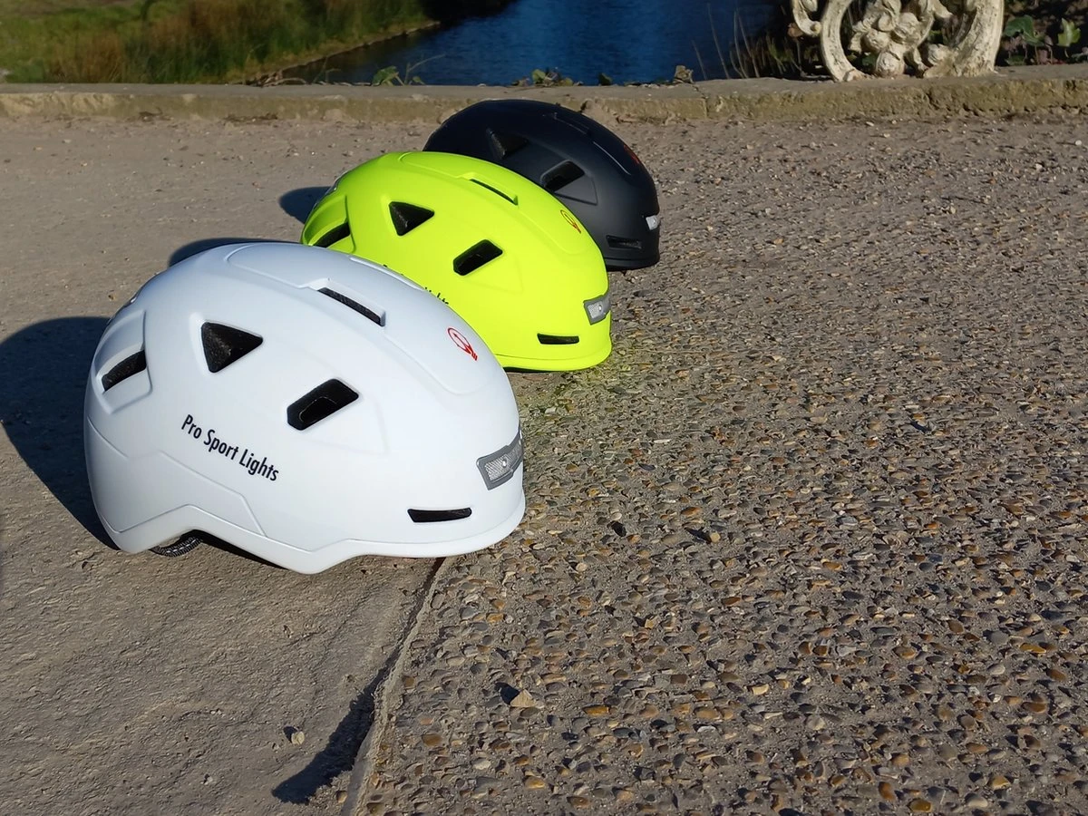 Speed Pedelec NTA 8776 Fietshelm Pro Sport Lights - Helm Met LED Verlichting - Heren/Dames 19 Speed Pedelec NTA 8776 Fietshelm Pro Sport Lights - Helm Met LED Verlichting - Heren/Dames - Afbeelding 17